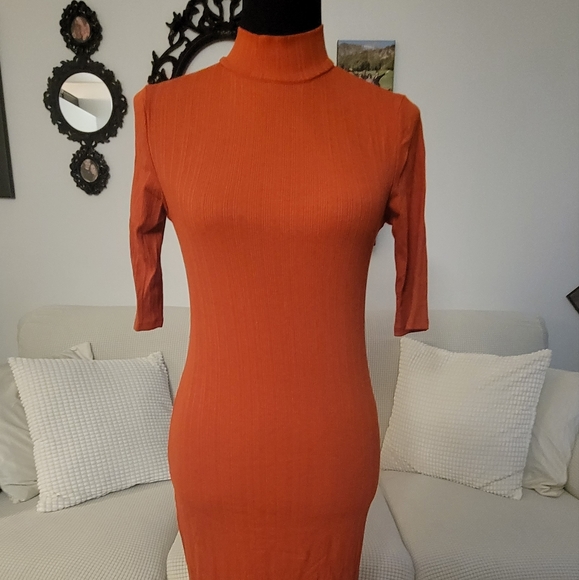 Rue21 Dresses & Skirts - Orange short sleeve turtleneck sweater dress sz M